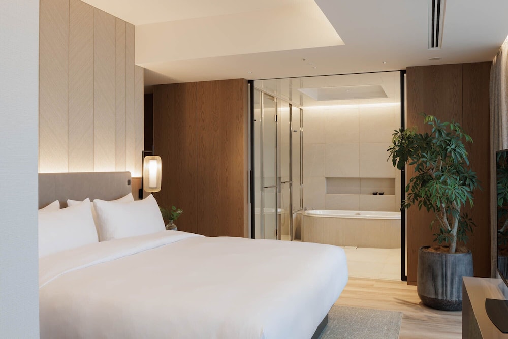 デラックス ルーム キングベッド 1 台 禁煙 シティビュー 客室1 | TIAD 、オートグラフ コレクション