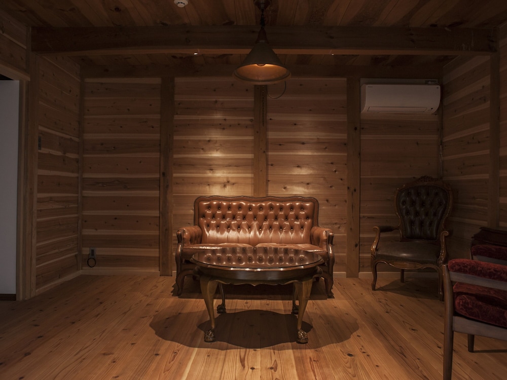 秋月 (しゅうげつ) / 31平米 / 定員2名迄 禁煙 客室1 | NIPPONIA 出雲大社 門前町