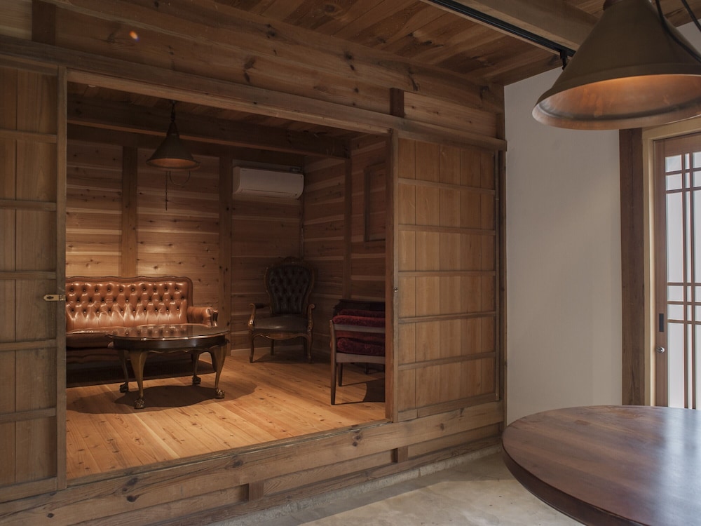 秋月 (しゅうげつ) / 31平米 / 定員2名迄 禁煙 客室2 | NIPPONIA 出雲大社 門前町