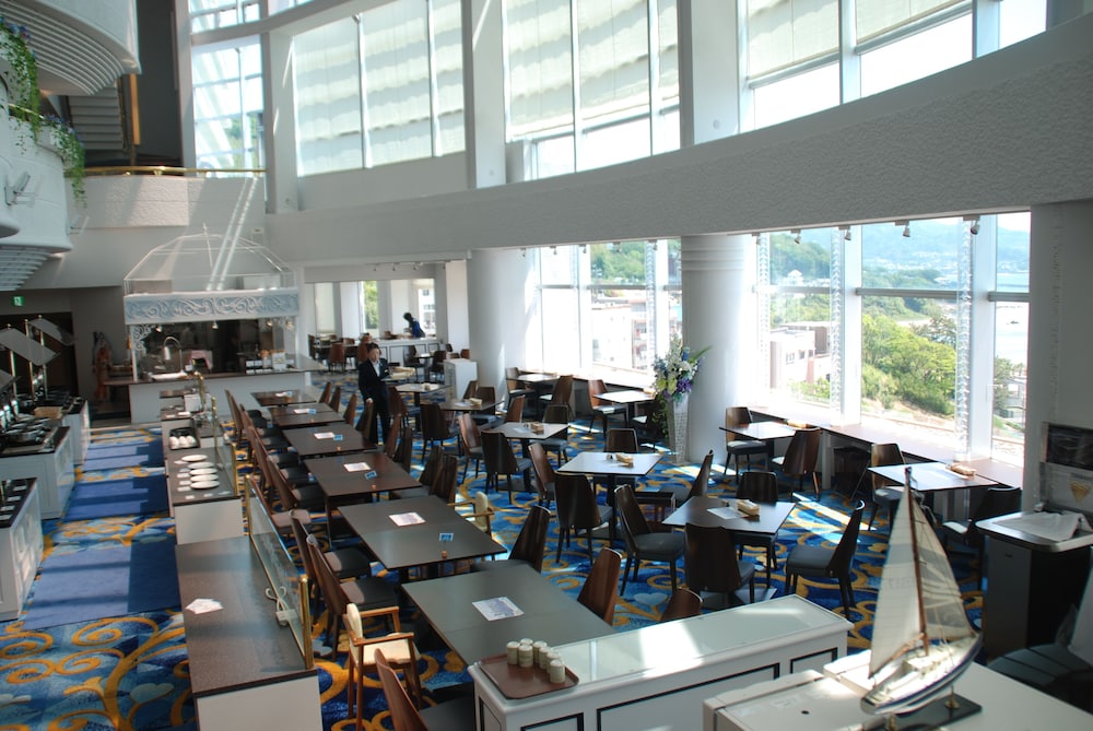 レストラン1 | 三河湾リゾートリンクス