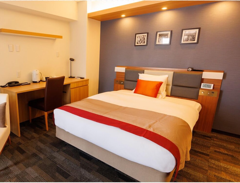 デラックス シングルルーム 客室1 | 花築・東心斎橋ホテル