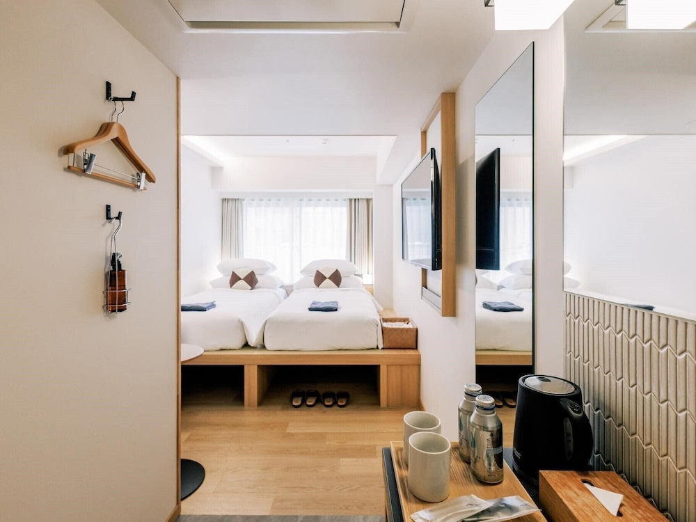 ルーム シングルベッド 2 台 (Comfy) | ASAI 京都四条