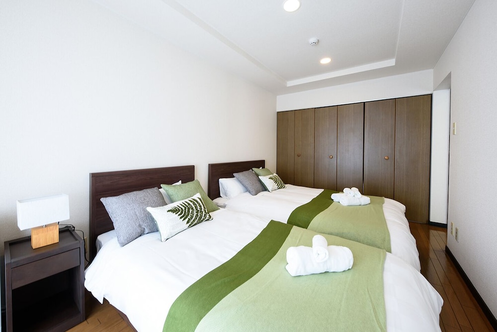 ファミリー スイート 客室1 | ダイナスティパレス二十四軒