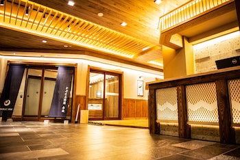 かぷせる旅籠赤坂 SPABLIC INN