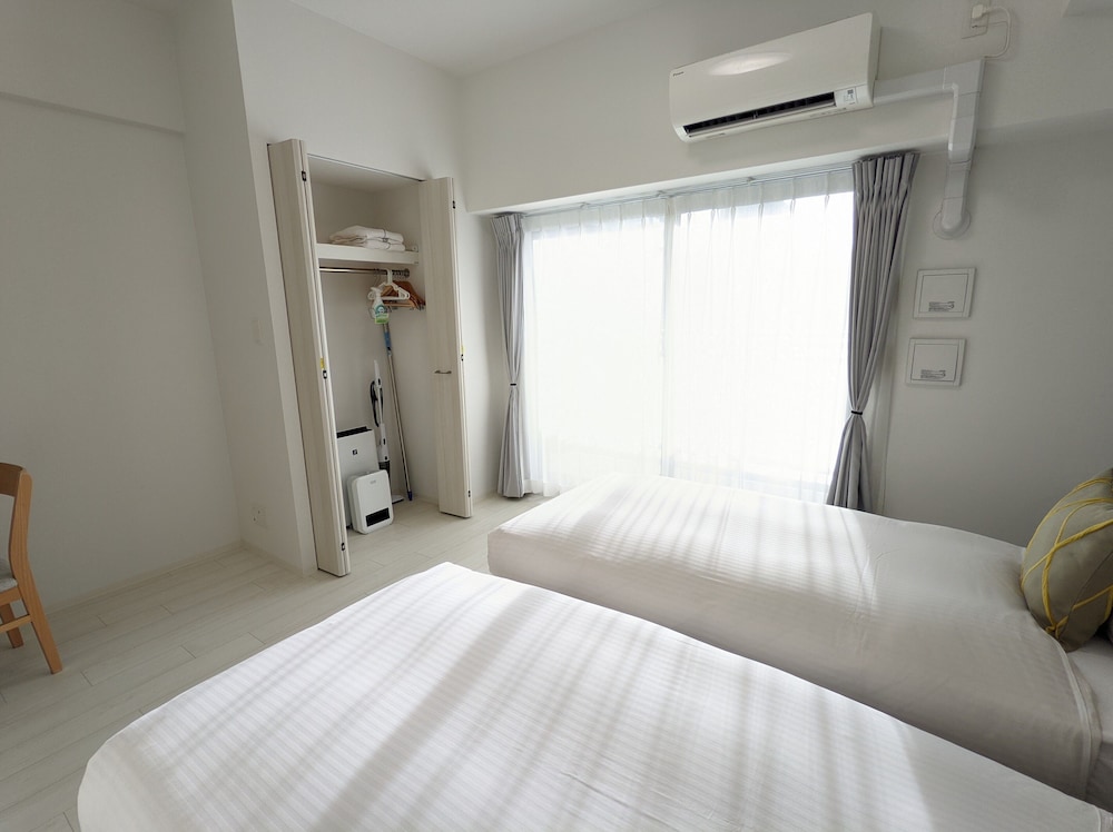スタンダード 4 人部屋 バルコニー0 | エスリードホテルなんば大国町