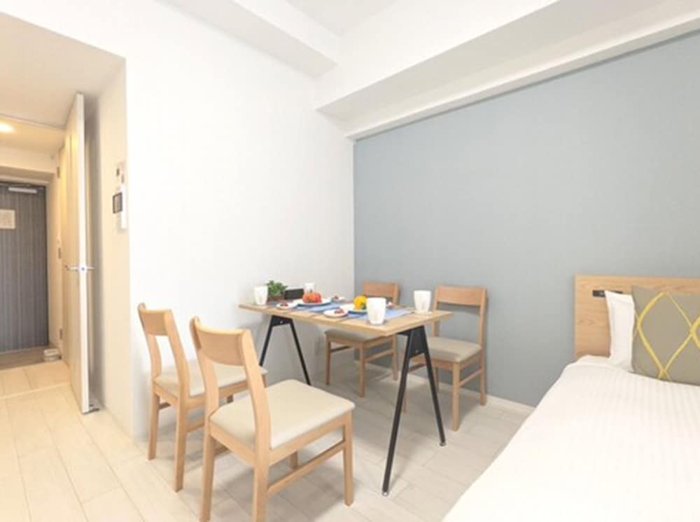 デザイン ツインルーム 客室10 | エスリードホテルなんば大国町