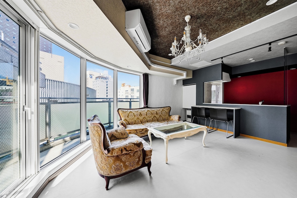 ラグジュアリー アパートメント 客室27 | LUXURY
