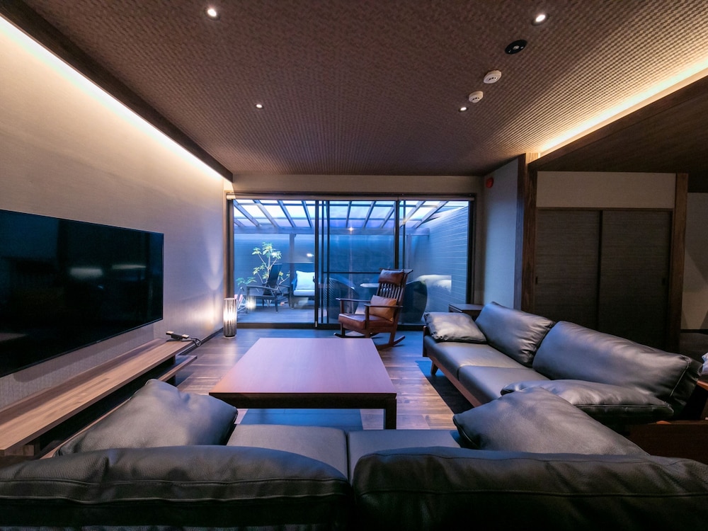 【スイート　4ベッド】露天風呂＆内湯　禁煙 | 湯本庵 清姫