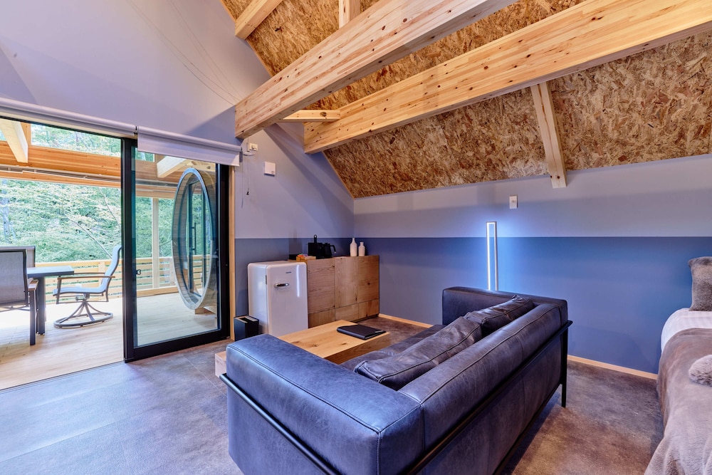 ターコイズ 禁煙 ペット同伴不可 客室7 | enico.Mt.Fuji RESORT & GLAMPING