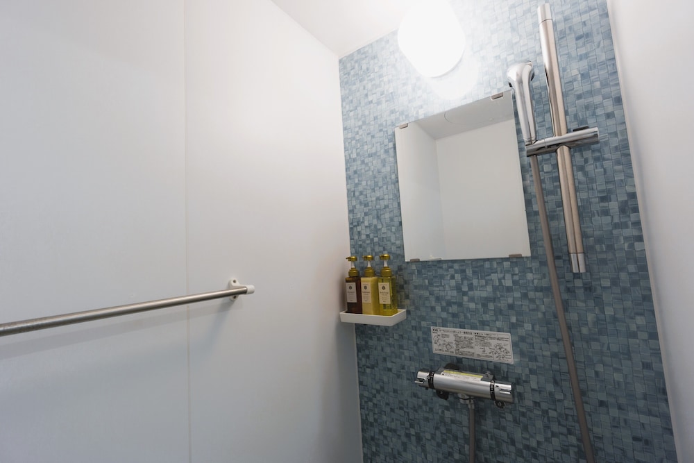 エコノミー ダブルルーム バスルーム0 | コンドミニオ宮古空港