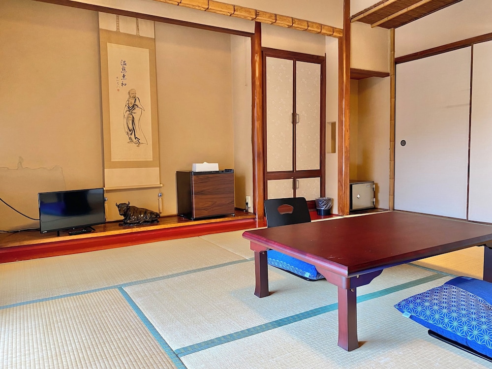 スーペリアルーム B (禁煙) 客室1 | 日本旅館 松亀荘