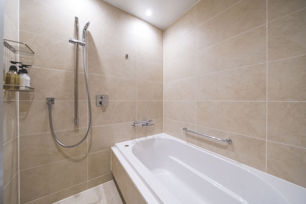 KAYAシグネチャーデラックスツイン禁煙 バスルーム0 | KAYA 京都 二条城 BW シグネチャーコレクション by ベストウェスタン