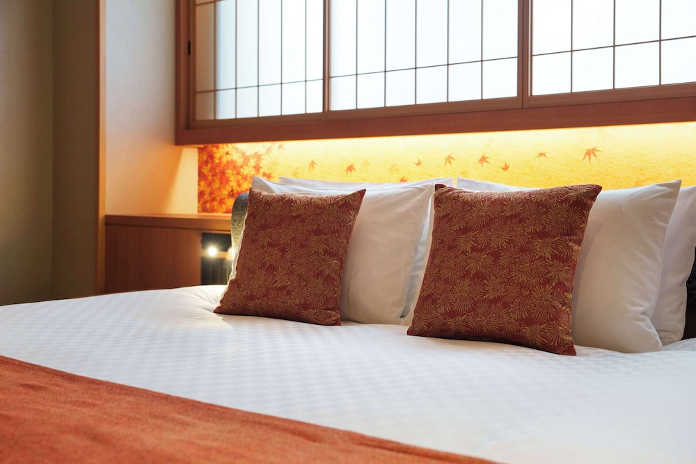 デラックスキング禁煙 客室の設備とサービス0 | KAYA 京都 二条城 BW シグネチャーコレクション by ベストウェスタン