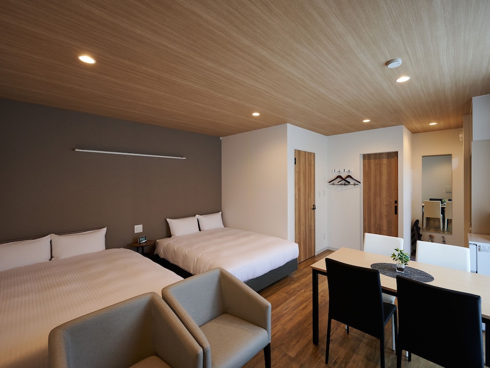 デラックス ツインルーム、禁煙 (23時以降のチェックインはできませんのでご注意ください) | HOTEL R9 The Yard 海津