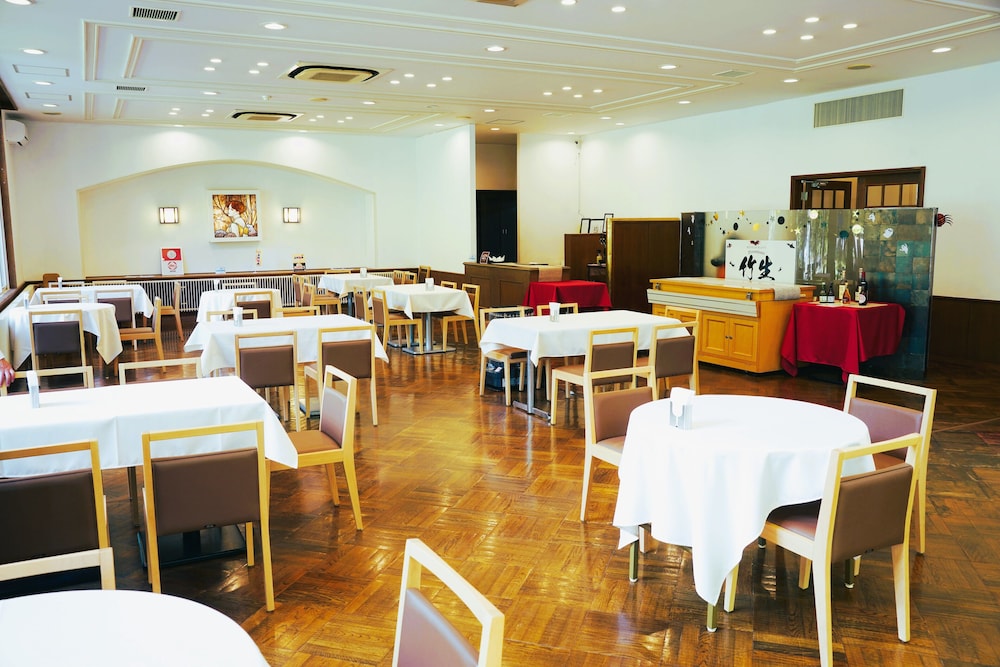 レストラン1 | 北軽井沢 Golden Forest Hotel レストラン1 | 北軽井沢 Golden Forest Hotel