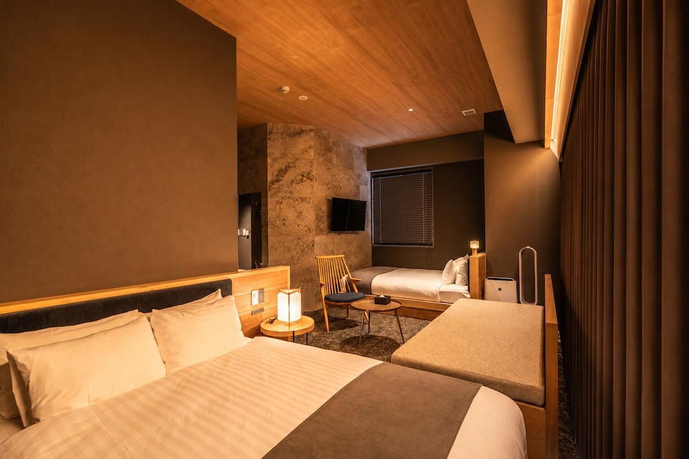 ベーシック ツインルーム 客室2 | HOTEL TOMOS ASAKUSA