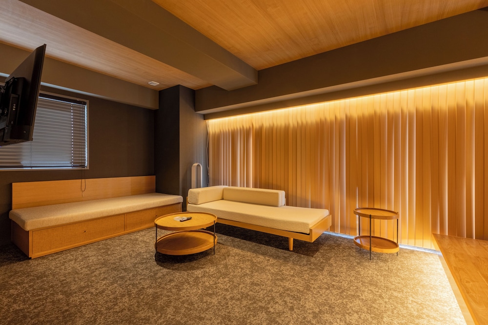 ファミリー ツインルーム 客室7 | HOTEL TOMOS ASAKUSA