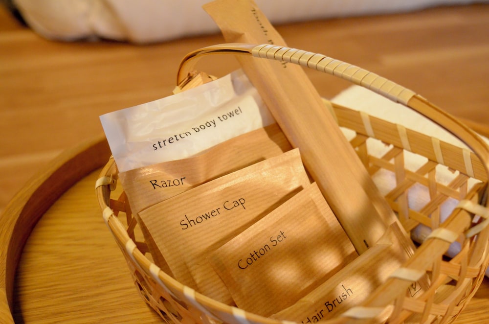 ベーシック ダブルルーム バスルーム1 | HOTEL TOMOS ASAKUSA