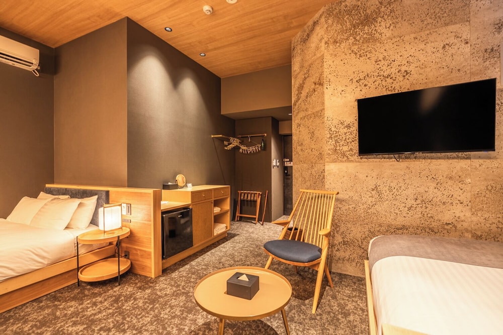 ベーシック ツインルーム | HOTEL TOMOS ASAKUSA