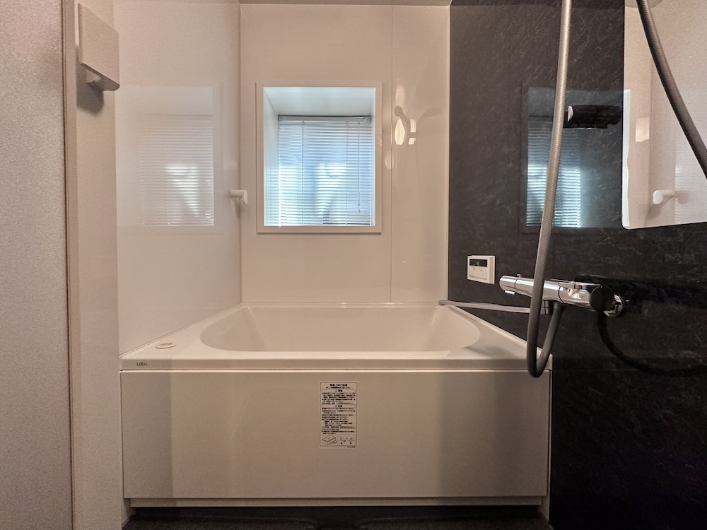 スーペリア ハウス バスルーム0 | 継〈TSUNAGU〉　空蝉〈Utsusemi〉/帚木〈Hahakigi〉