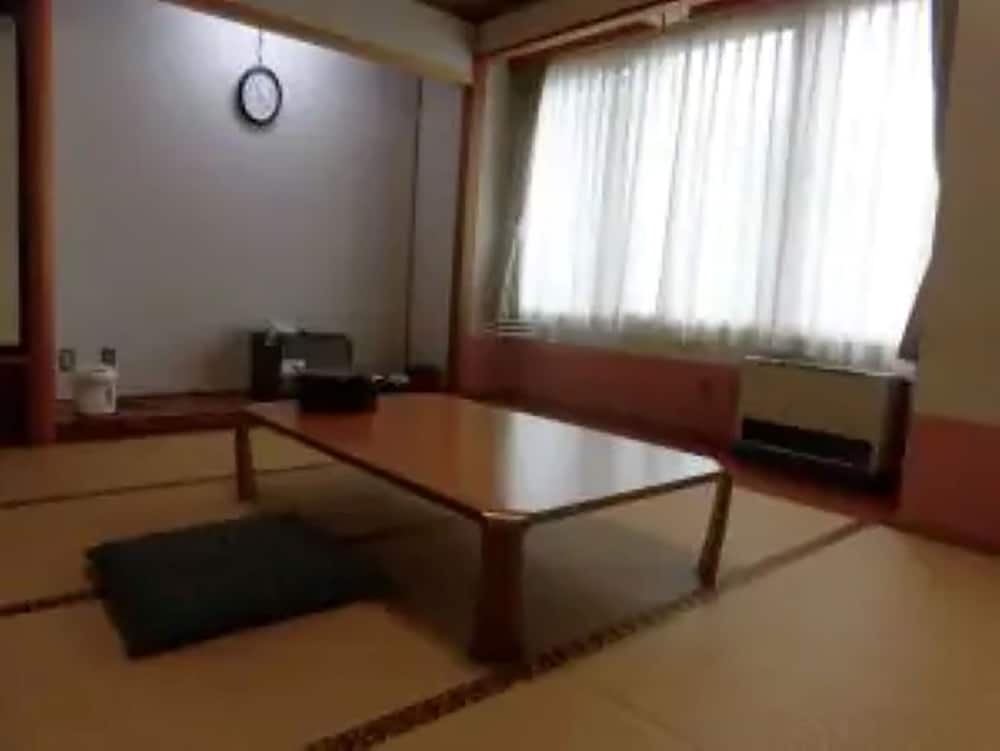エコノミールーム 禁煙 共用バスルーム | 浅草山荘