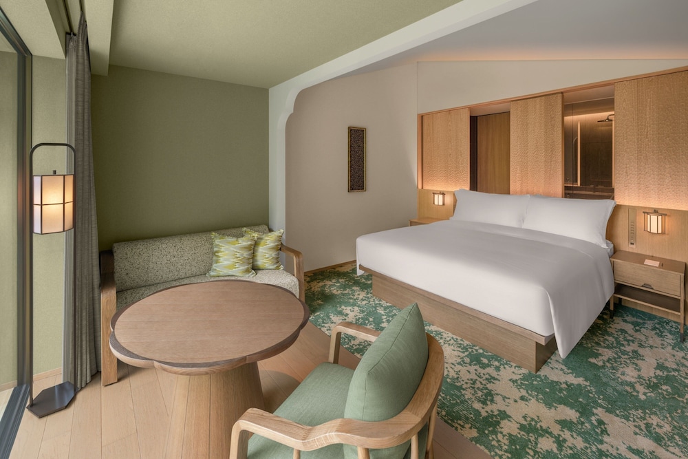 スタンダード ルーム キングベッド 1 台 ガーデンビュー 客室2 | 紫翠 ラグジュアリーコレクションホテル 奈良