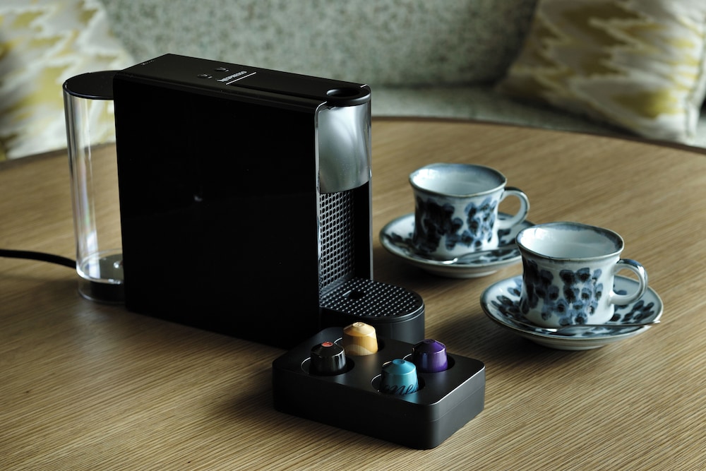 スタンダード ルーム キングベッド 1 台 ガーデンビュー 客室の設備とサービス0 | 紫翠 ラグジュアリーコレクションホテル 奈良