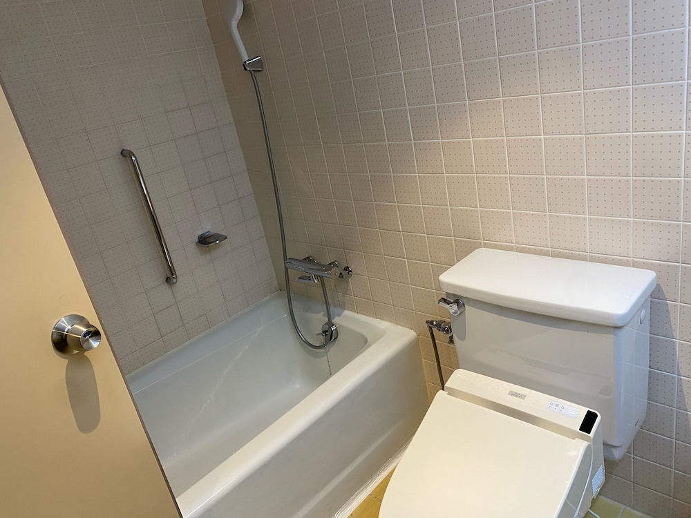 ツインルーム 禁煙 バスルーム1 | ラビスタ横須賀観音崎テラス