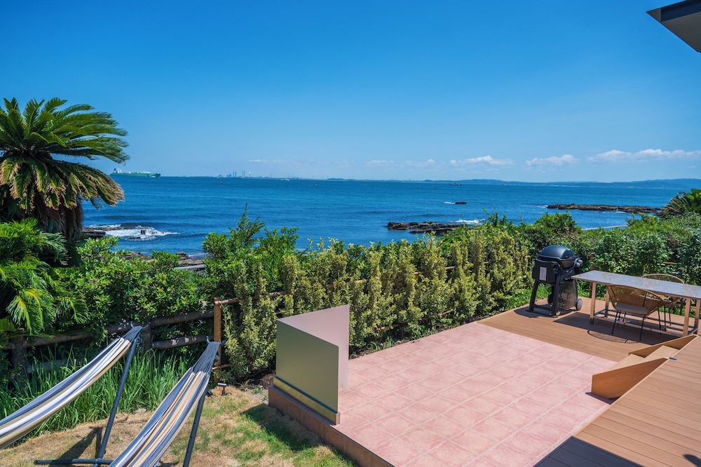 グランピング ツインB 禁煙 ※眺望はお部屋により異なります。 客室7 | ラビスタ横須賀観音崎テラス