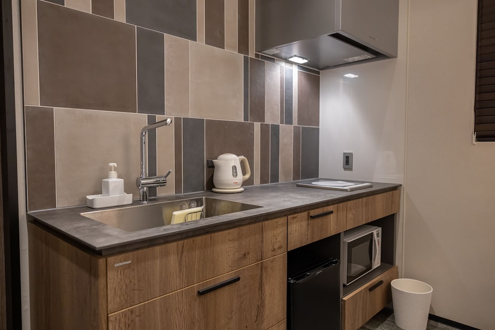 エコノミー 4 人部屋 専用キッチン0 | Hotel Liberte 京都五条