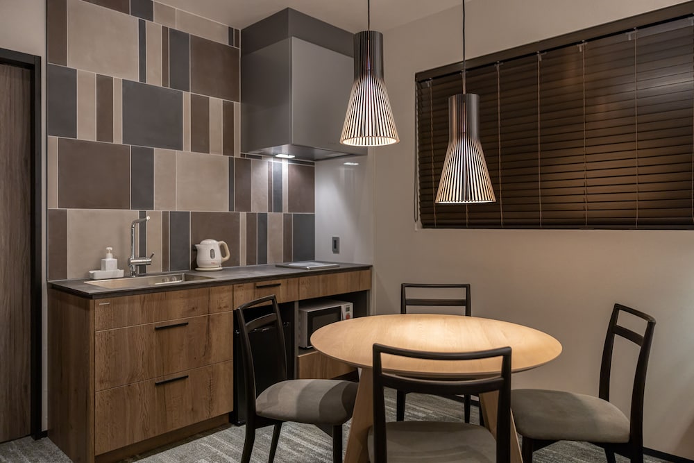 エコノミー 4 人部屋 リビング エリア0 | Hotel Liberte 京都五条