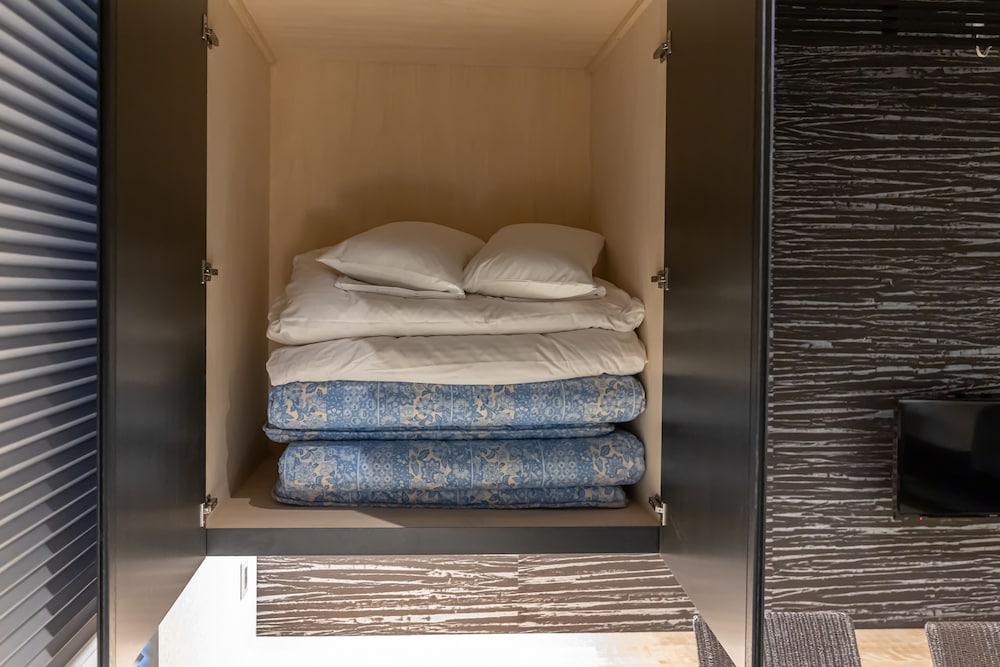 エコノミー 4 人部屋 客室3 | Hotel Liberte 京都五条