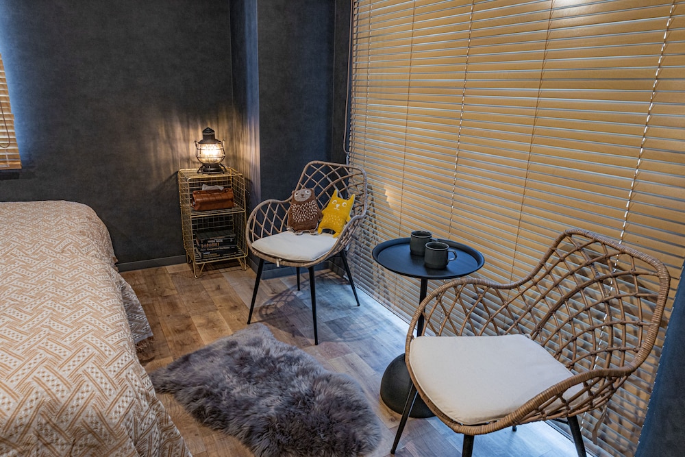 ツインルーム シングルベッド 2 台 禁煙 (704) 客室1 | INN THE OMOTESANDO