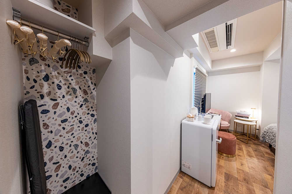 ツインルーム シングルベッド 2 台 禁煙 (705) 客室2 | INN THE OMOTESANDO