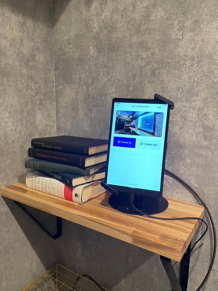 フロント1 | INN THE OMOTESANDO