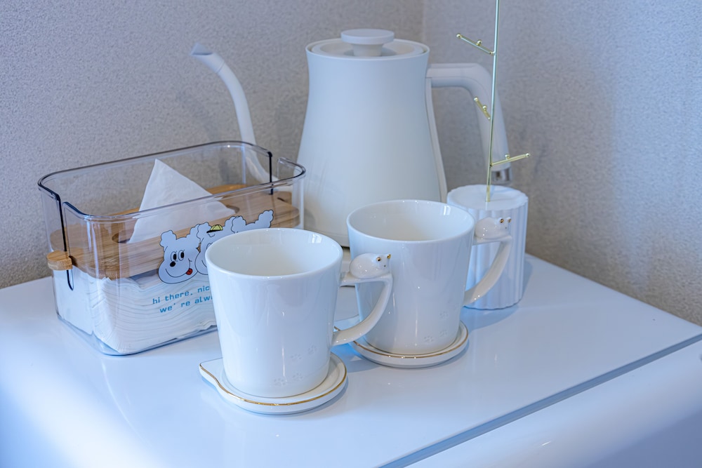 ツインルーム シングルベッド 2 台 禁煙 (703) 客室3 | INN THE OMOTESANDO