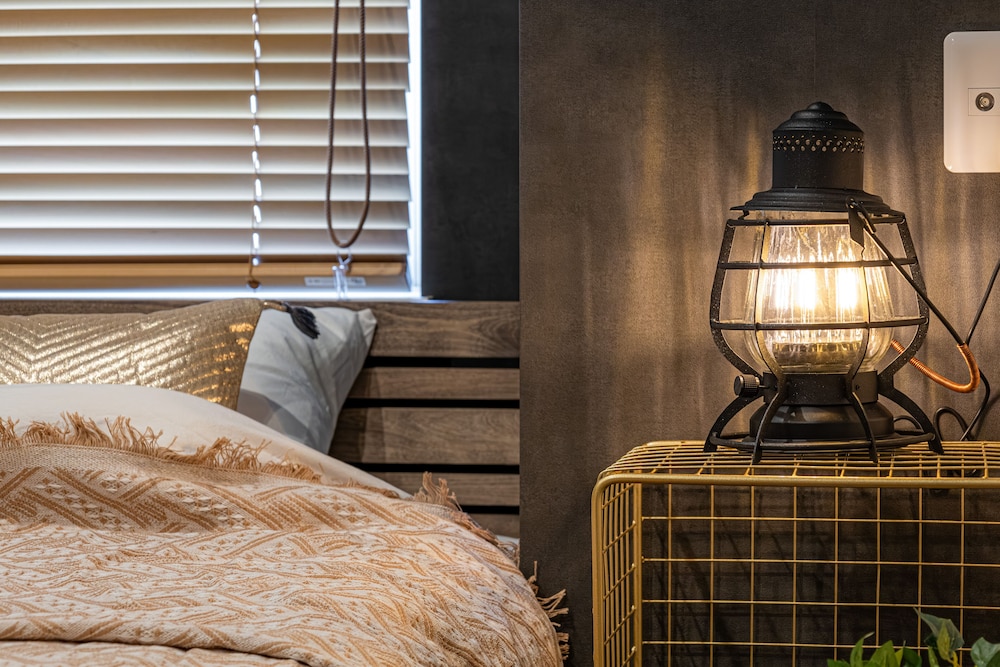 トリプルルーム シングルベッド 3 台 禁煙 (702) 客室3 | INN THE OMOTESANDO