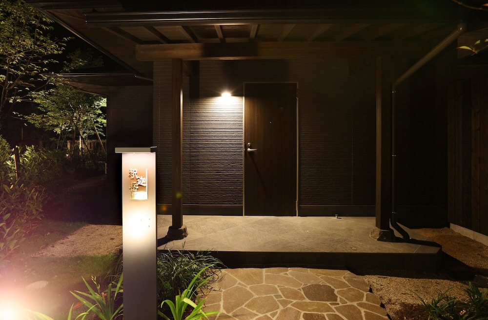 デラックス ツインルーム 客室2 | 奥八女別邸やべのもり