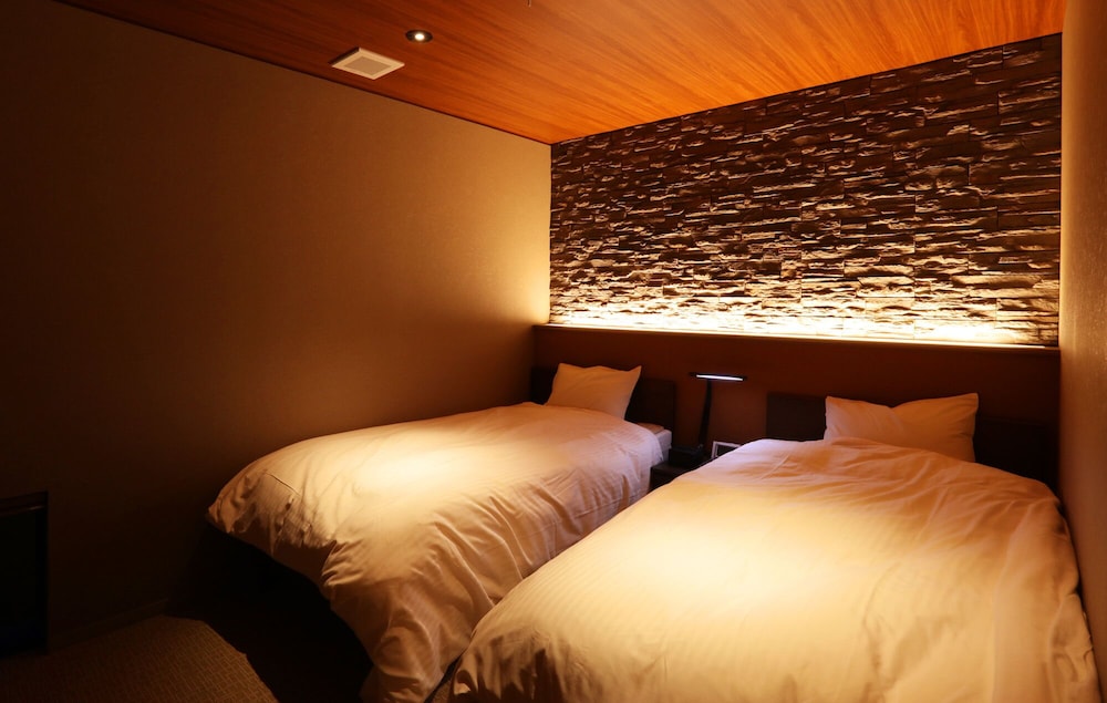 スタンダード ツインルーム 1 ベッドルーム バリアフリー 禁煙 客室3 | 奥八女別邸やべのもり