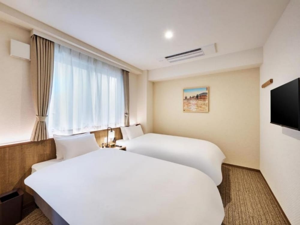 デラックス ツインルーム 禁煙 客室1 | 若 京都河原町ホテル