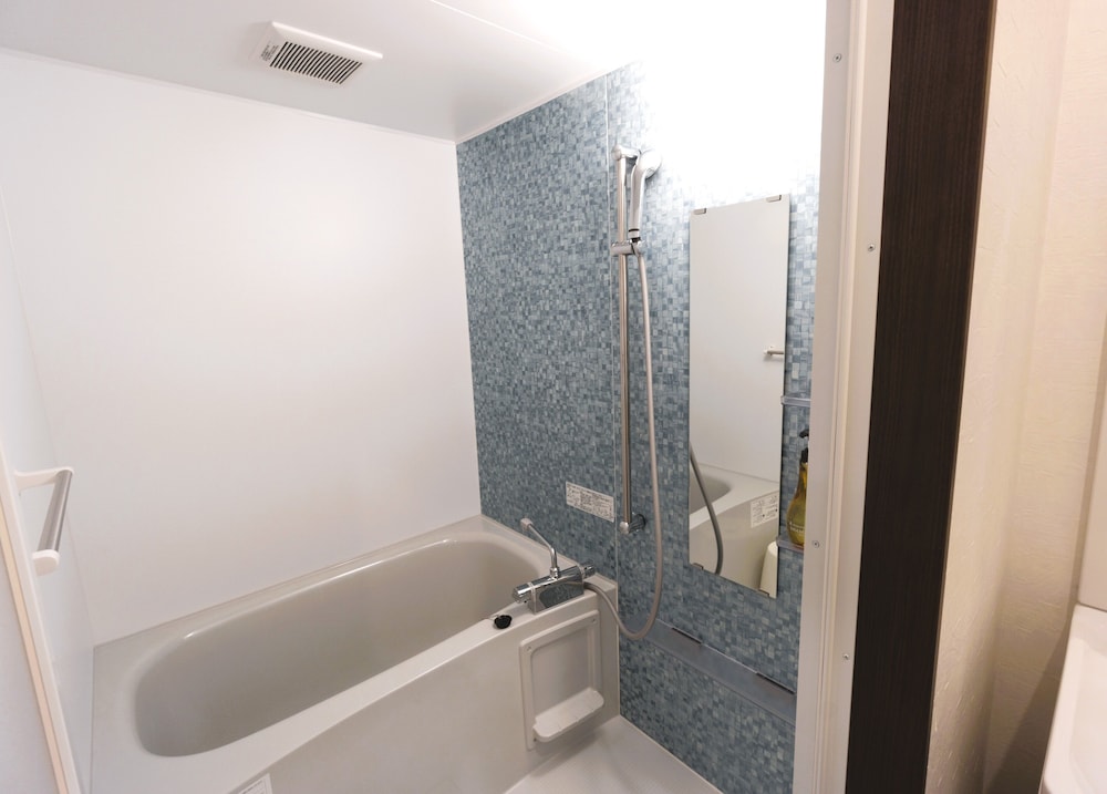 ベーシック ダブルルーム バスルーム1 | グランリーフ宮古島