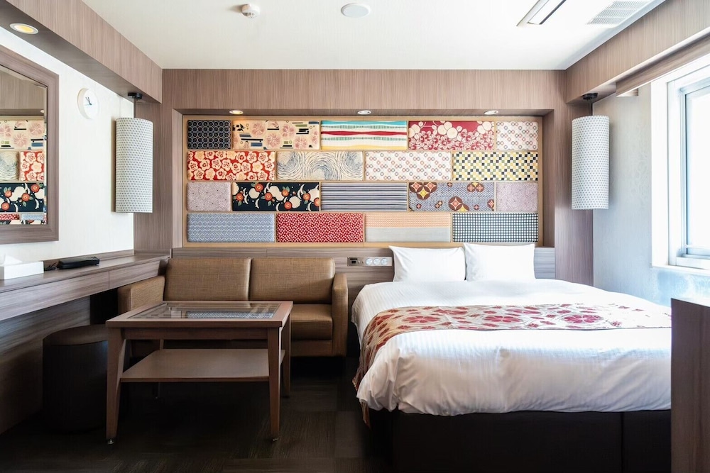 ラグジュアリー スタジオスイート 禁煙 客室2 | ホテルリブマックス梅田セントラル