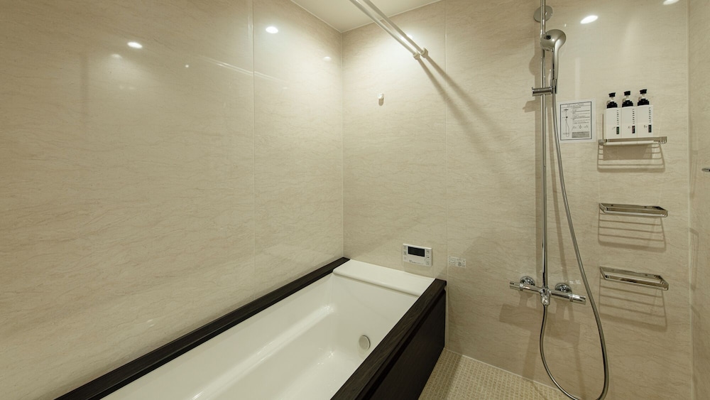 キッチン付きファミリー ツインルーム 禁煙 バスルーム1 | 京ホテル 喜招邸 御所南