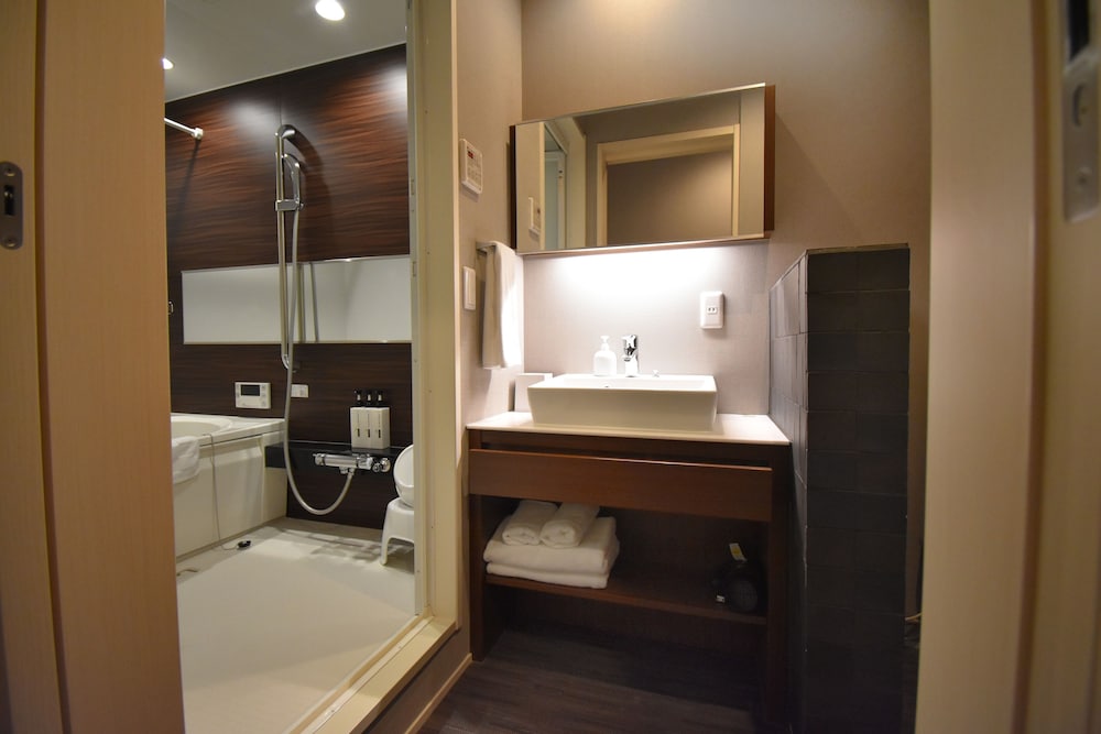 エコノミー ツインルーム 客室1 | 京ホテル 喜招邸 御所南