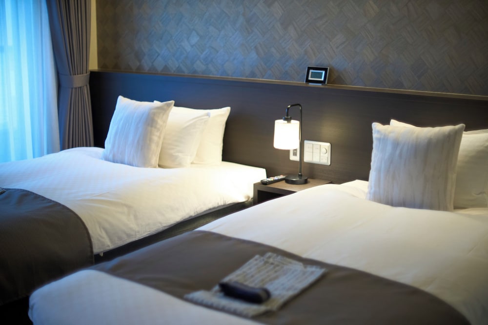 コンフォート 4 人部屋 客室4 | 京ホテル 喜招邸 御所南