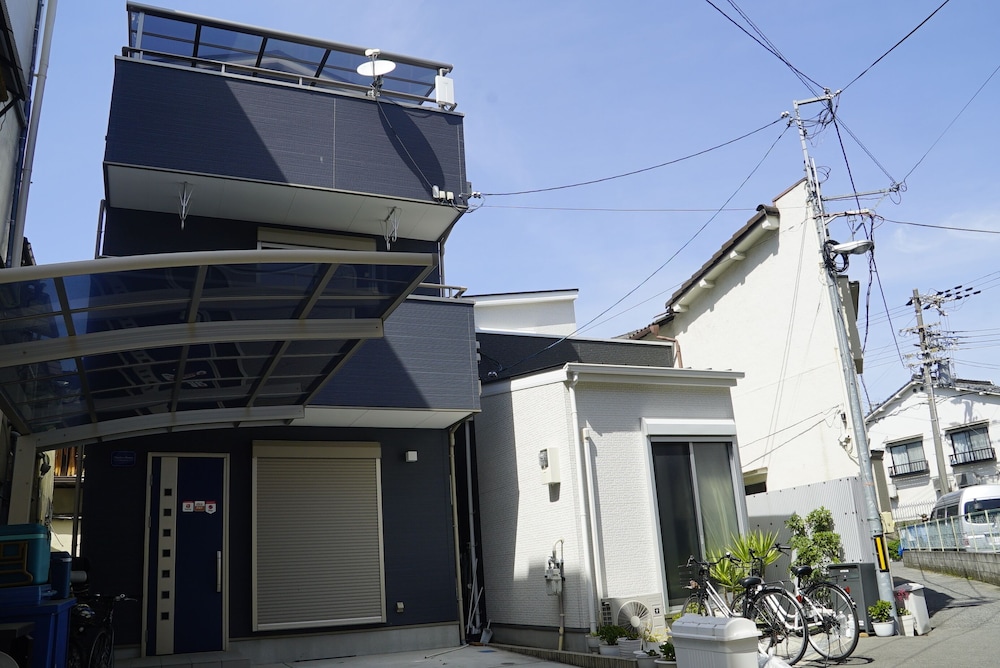 メインイメージ | チャリズハウス メインイメージ | チャリズハウス