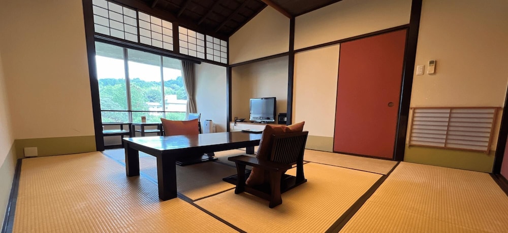 スタンダード ダブルまたはツインルーム ガーデンビュー | 修善寺 絆+