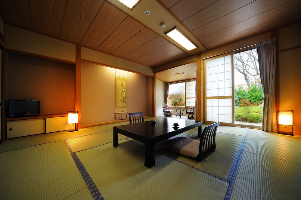 客室1 | 仁賀保温泉 いちゑ