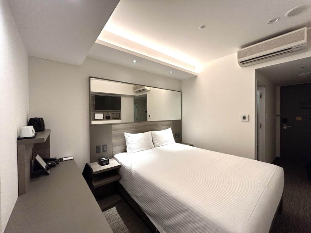 ダブルルーム 禁煙 客室2 | スマイルホテル札幌すすきの南