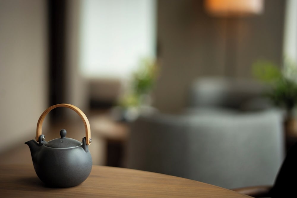 デラックス スイート キングベッド 1 台 客室2 | ホテル虎ノ門ヒルズ - アンバウンド コレクション by Hyatt